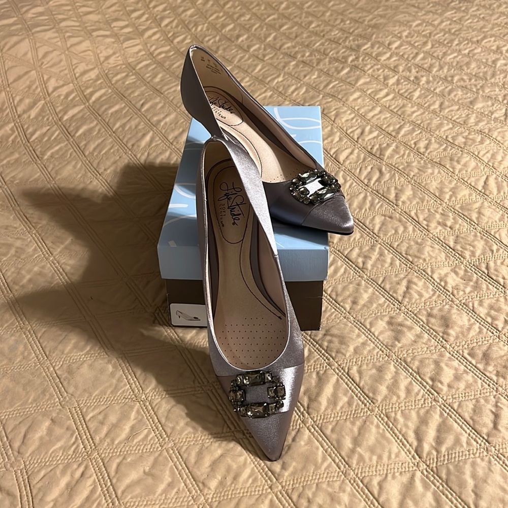 LifeStride Women’s POSH pump. Pewter 9M